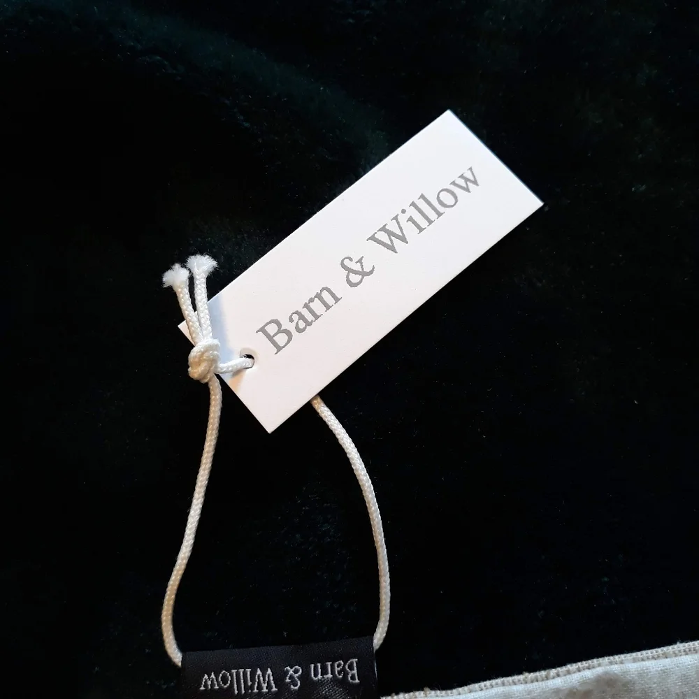 NWT Barn & Willow PAIR 18